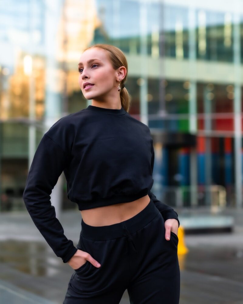 Basilica Onyro Crop Top Sweater